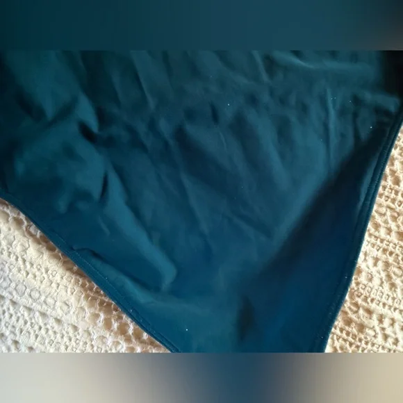 EUC Summersalt Ruffle Backflip Swimsuit, Seaglass & Seaweed, 8, MSRP $115 - Picture 11 of 12